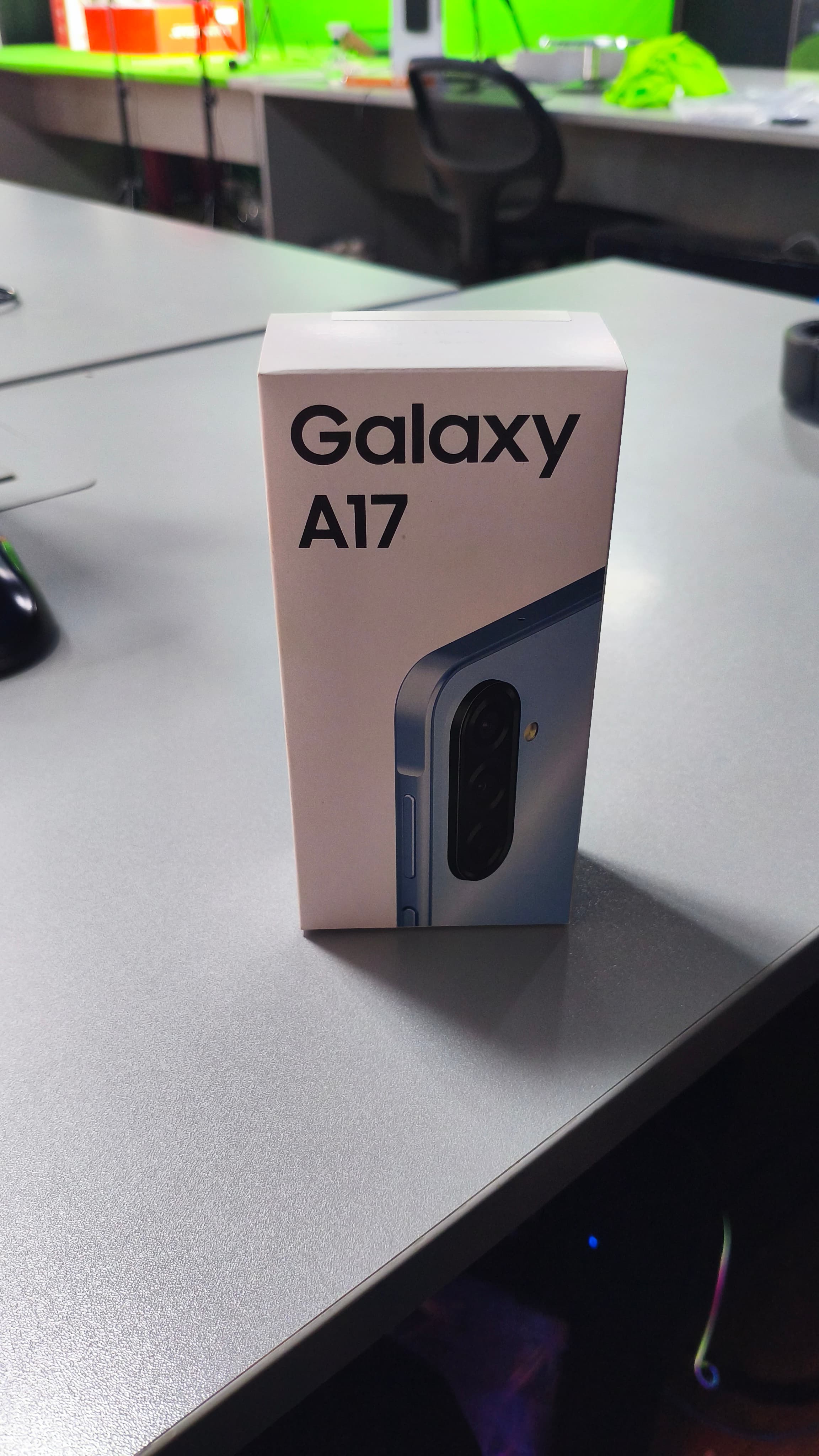 Smartphone  Samsung A17 128GB  4RAM 4G AZUL